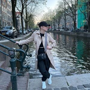 Meet your Posher, Emily